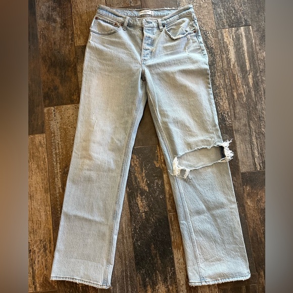 Abercrombie & Fitch The 90’s Baggy Low Rise Distressed Jeans 28 L - Picture 1 of 8